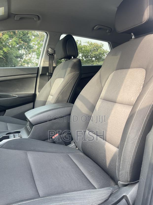 Hyundai Tucson Sport AWD 2017 White photo 4
