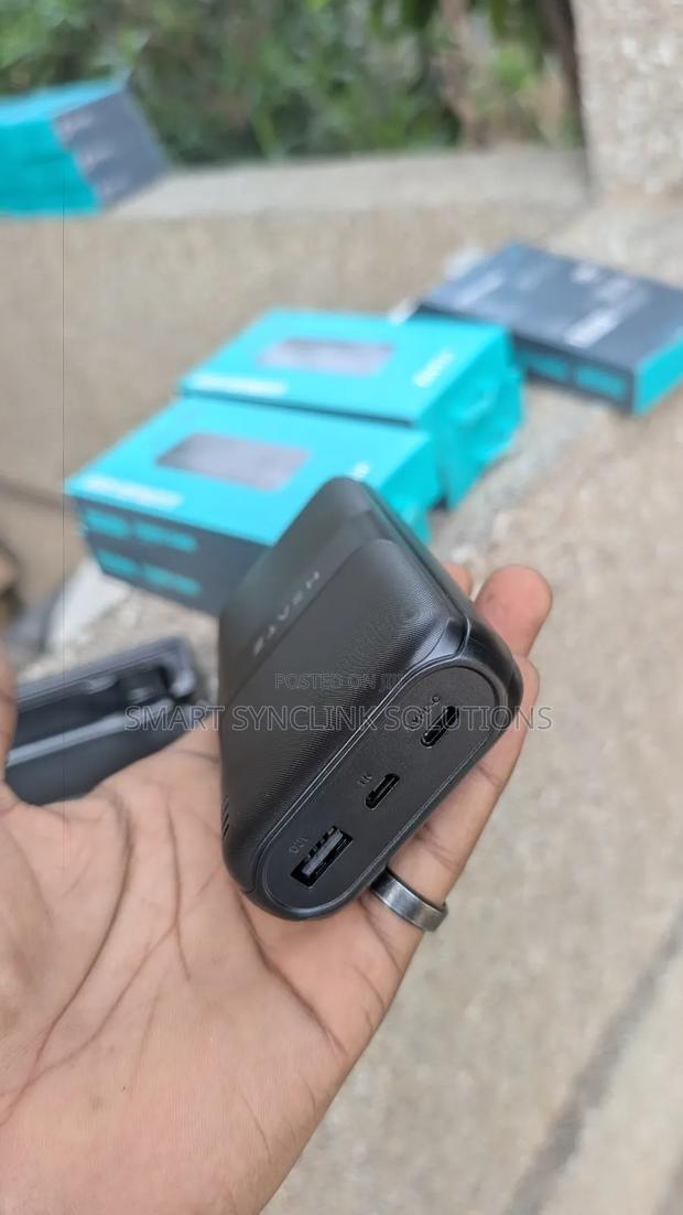 40w, 20000mah Fast Charger Power Bank photo 3