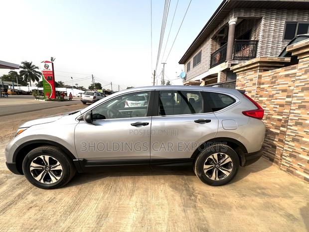 Honda CR-V LX 4dr SUV AWD (2.4L 4cyl CVT) 2017 Silver photo 2