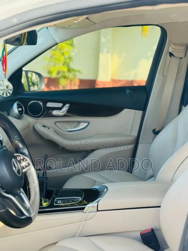 Mercedes-Benz GLC-Class 2021 White photo 6