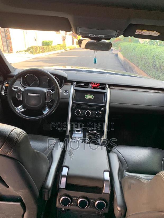 Land Rover Discovery HSE Luxury Diesel 4x4 2017 Black