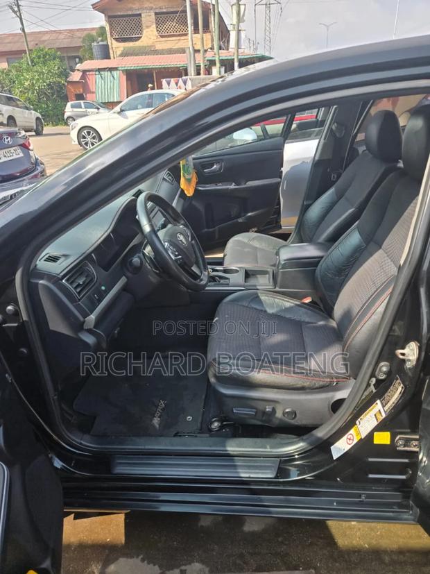 Toyota Camry XSE 4dr Sedan (2.5L 4cyl 6A) 2015 Black photo 2