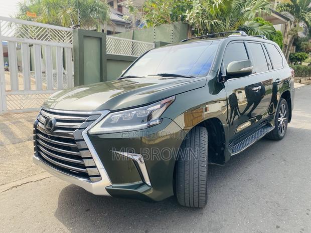 Lexus LX 570 AWD 2021 Green