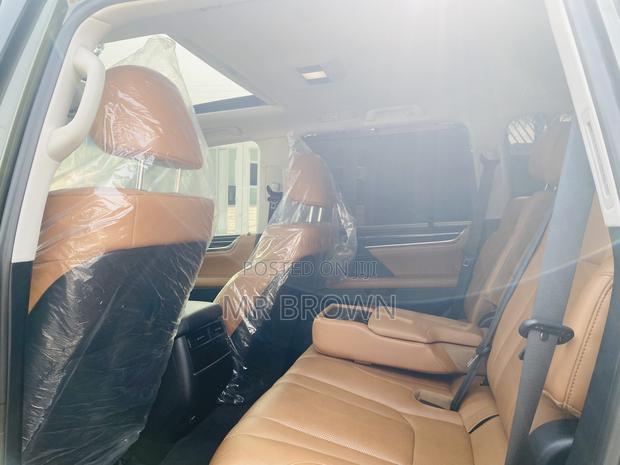 Lexus LX 570 AWD 2021 Green