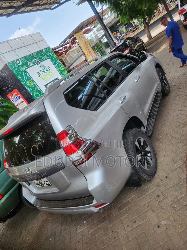 Toyota Land Cruiser Prado 2.7 VVT-i 2015 Silver