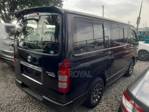 Toyota HiAce 2012 Black photo 4