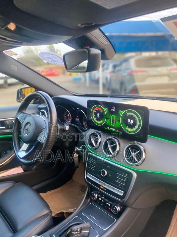 Mercedes-Benz GLA 250 2020 Black