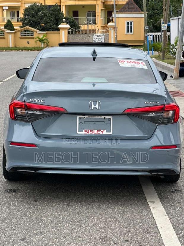Honda Civic Touring 2022 Gray photo 8