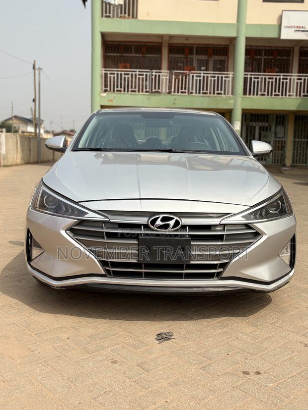 Hyundai Elantra SE 2019 Silver