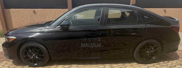 Honda Civic Sport CVT 2025 Black photo 4