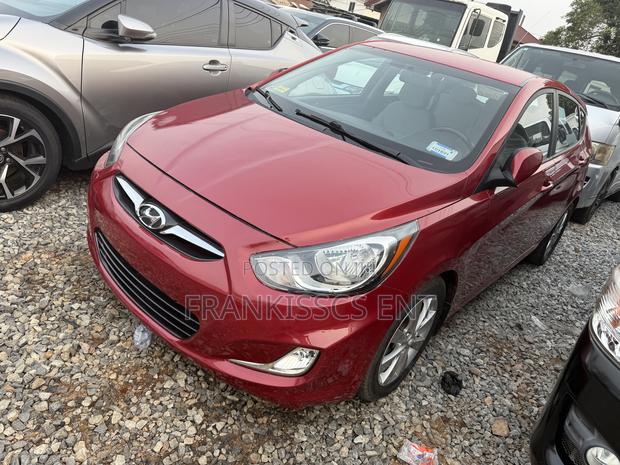 Hyundai Accent 2014 Red photo 3