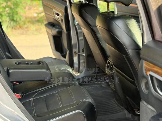 Honda CR-V 2018 Silver