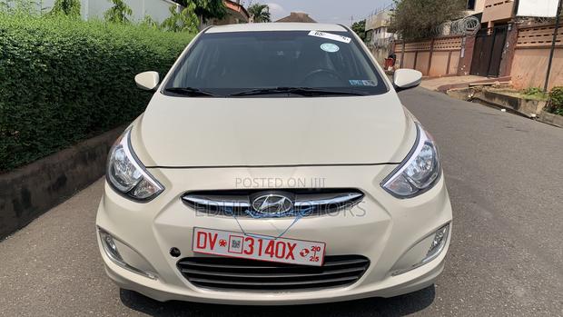 Hyundai Accent SE Sedan 2016 Beige
