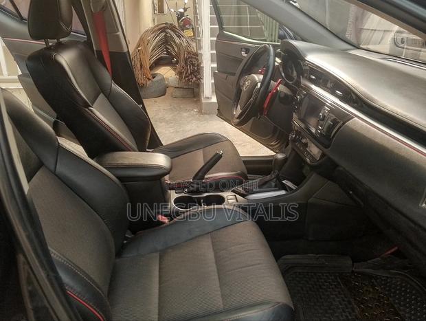 Toyota Corolla S 4dr Sedan (1.8L 4cyl CVT) 2016 Black