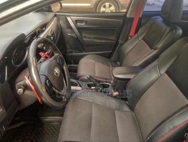 Toyota Corolla S 4dr Sedan (1.8L 4cyl CVT) 2016 Black