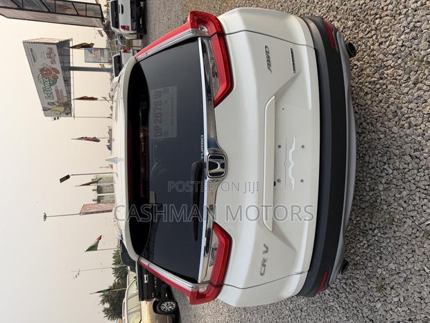 Honda CR-V Touring AWD 2018 White