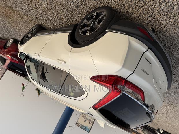 Honda CR-V Touring AWD 2018 White