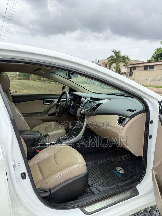 Hyundai Elantra 2014 White