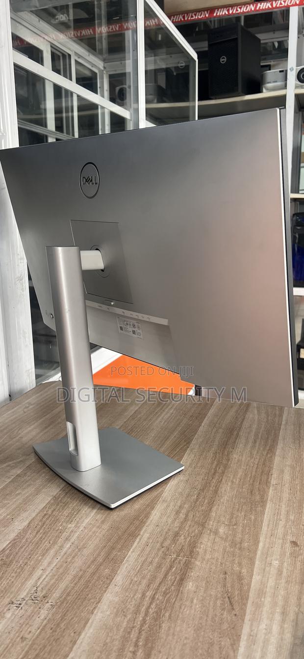 27’’ (Type C )Edgeless Monitor photo 3