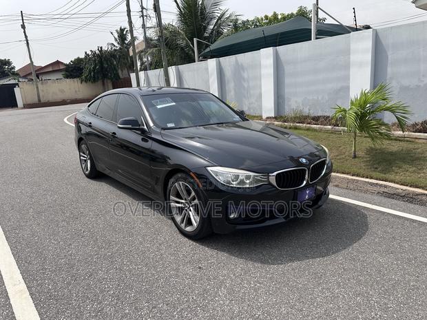BMW 328i 2016 Black photo 2