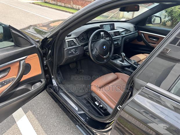 BMW 328i 2016 Black photo 14