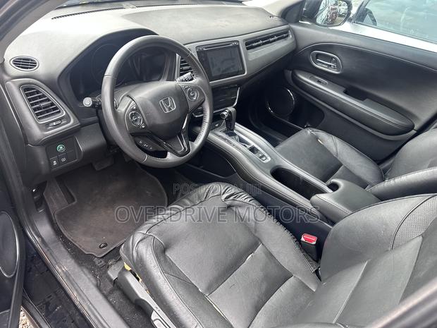 Honda HR-V 2017 Black photo 4
