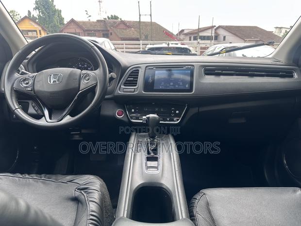 Honda HR-V 2017 Black photo 9