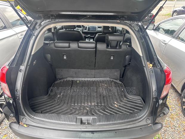 Honda HR-V 2017 Black photo 6