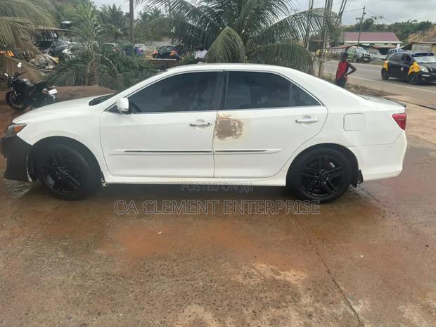 Toyota Camry L 4dr Sedan (2.5L 4cyl 6A) 2013 White