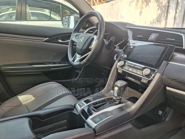 Honda Civic EX-L Sedan 2020 Gray