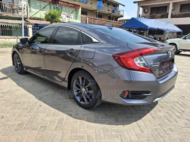 Honda Civic EX-L Sedan 2020 Gray