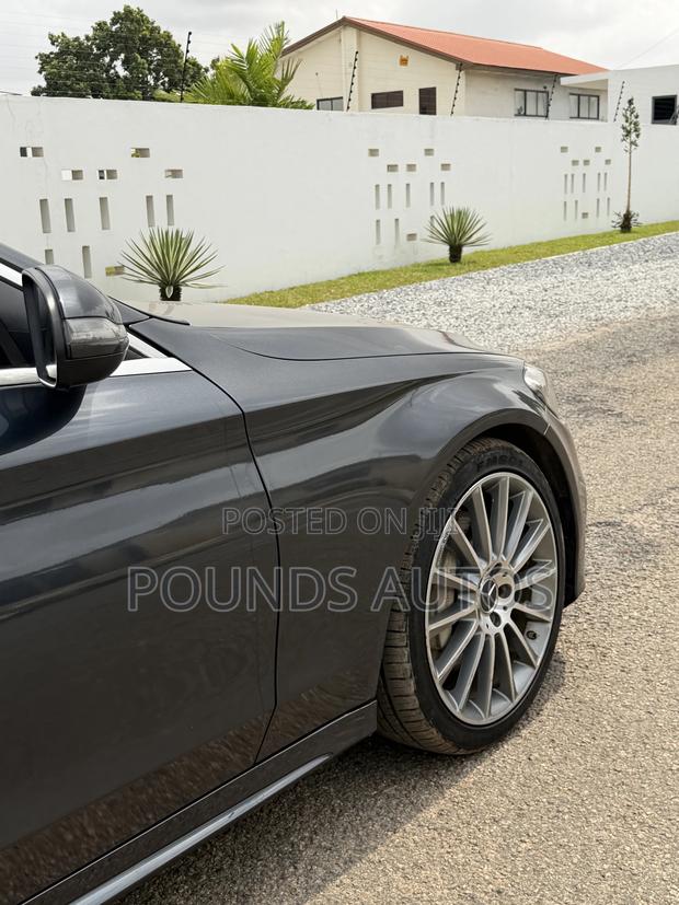 Mercedes-Benz C300 Sport 4Matic Sedan AWD (2.0L 4cyll 7A) 2016 Gray