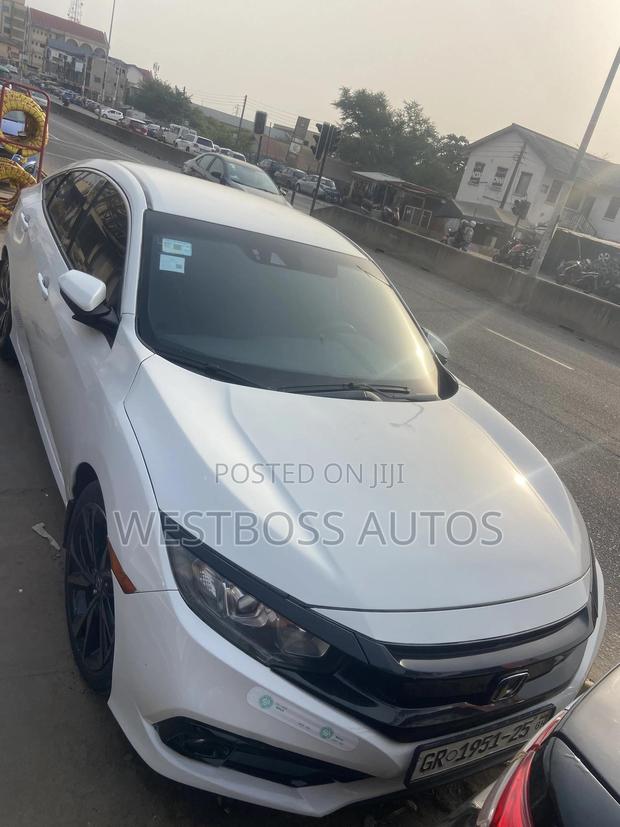 Honda Civic Sport Coupe 2019 White photo 3