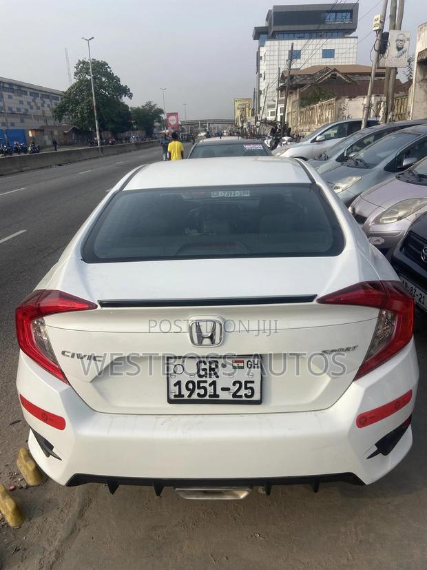 Honda Civic Sport Coupe 2019 White photo 4