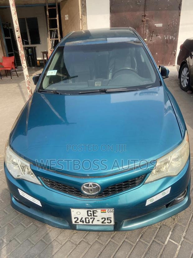 Toyota Camry SE 4dr Sedan (2.5L 4cyl 6A) 2014 Green