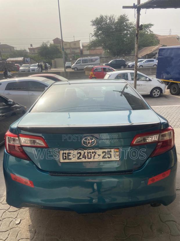 Toyota Camry SE 4dr Sedan (2.5L 4cyl 6A) 2014 Green photo 4