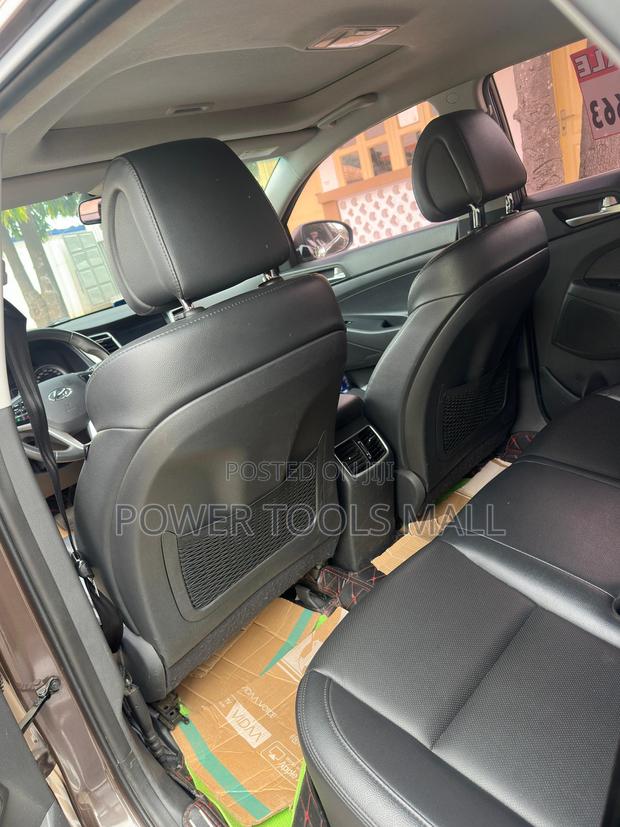 Hyundai Tucson 2017 Brown photo 4