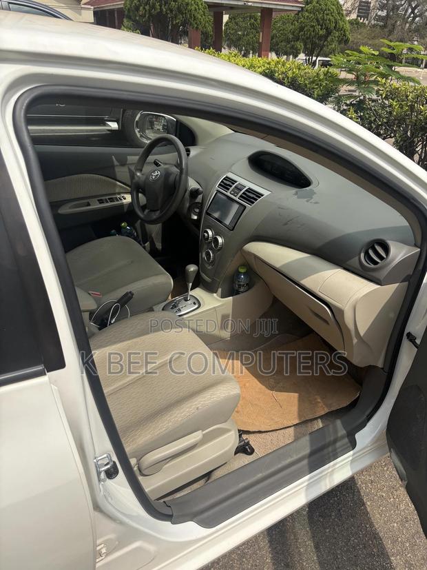 Toyota Belta 2010 White