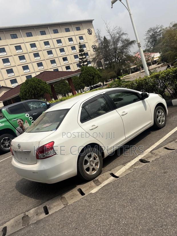 Toyota Belta 2010 White