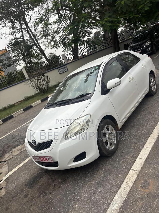 Toyota Belta 2010 White