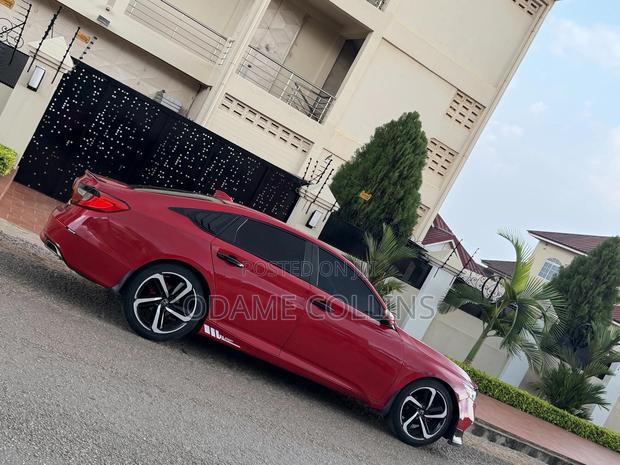 Honda Accord Sport 2.0T 2018 Red photo 5