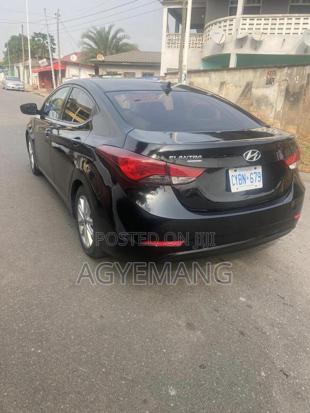 Hyundai Elantra SE 4dr Sedan (1.8L 4cyl 6M) 2015 Black photo 3