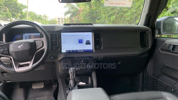 Ford Bronco 2.3 AWD 5 doors 2024 Green