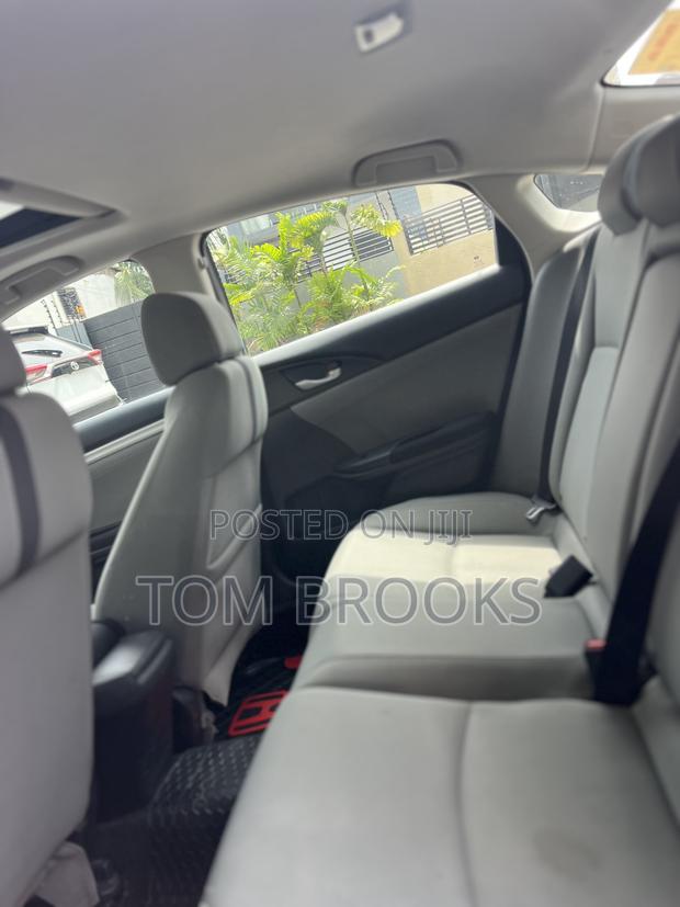 Honda Civic EX Sedan 2019 Gray