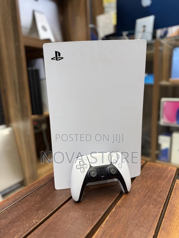 Ps5 Standard With 8 Games photo 3