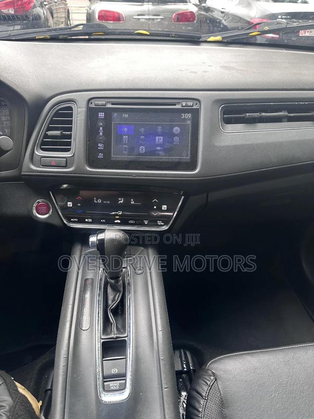 Honda HR-V 2017 Black photo 7