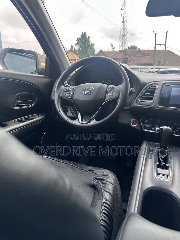 Honda HR-V 2017 Black photo 10
