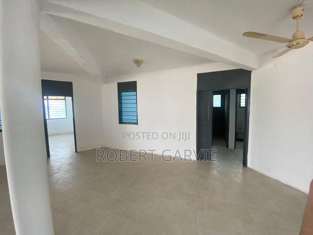 3bdrm House in West Aniji, Takoradi for rent photo 5