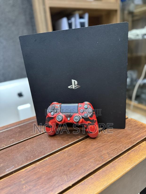 Ps4 Pro With 6 Games
