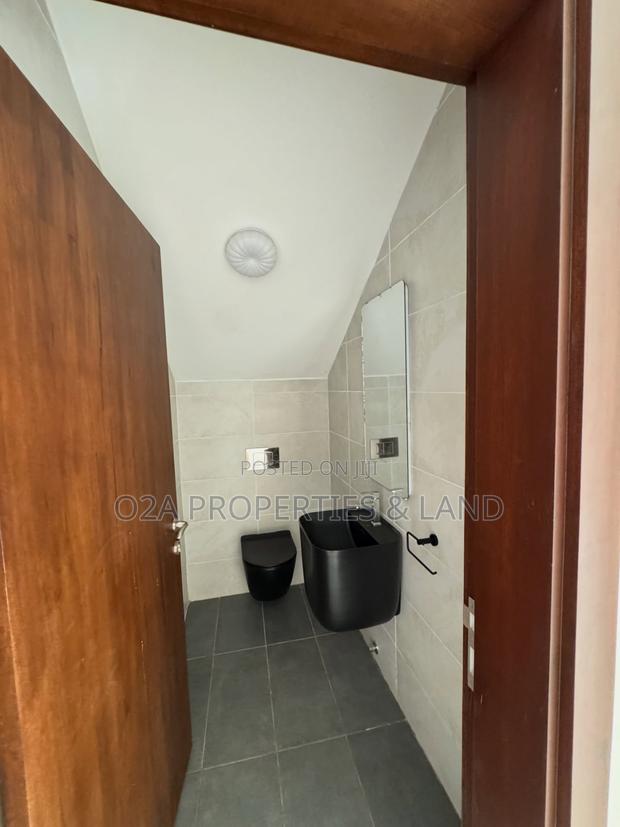 3bdrm House in East Legon Hills for sale photo 10